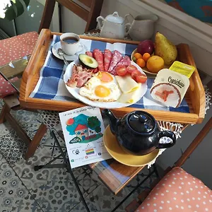 La Casa De La Abuela Rosy Homestay